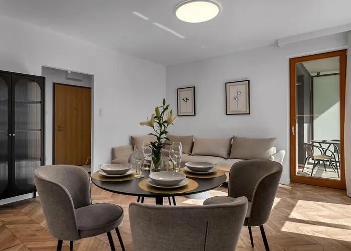 Kasprzaka 29a Business N1 - Parking, Balcony, Targi Expo - By Rentujemy شقة *